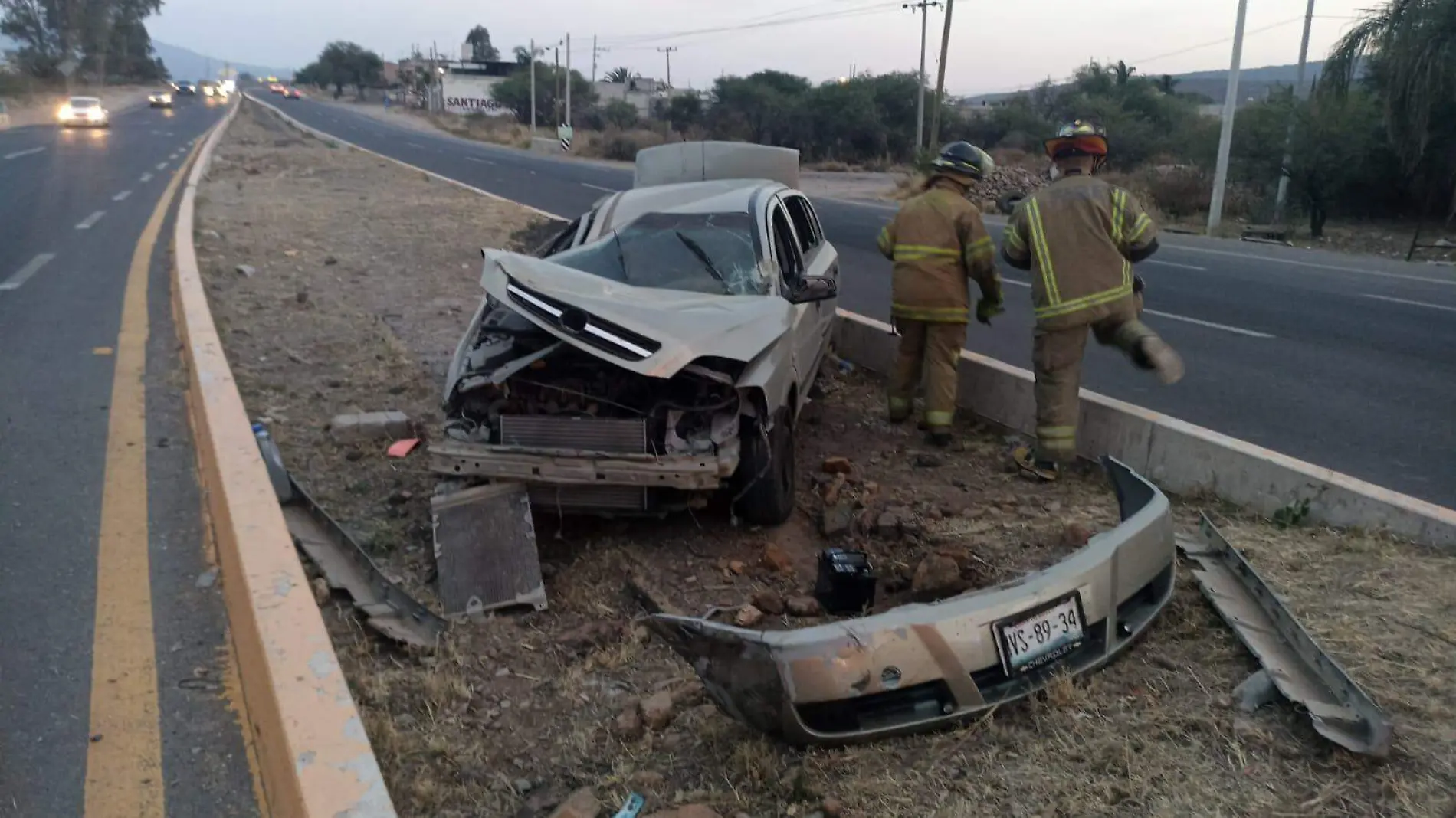 SJR POLI EL CARRO TERMINO EN EL CAMELLON